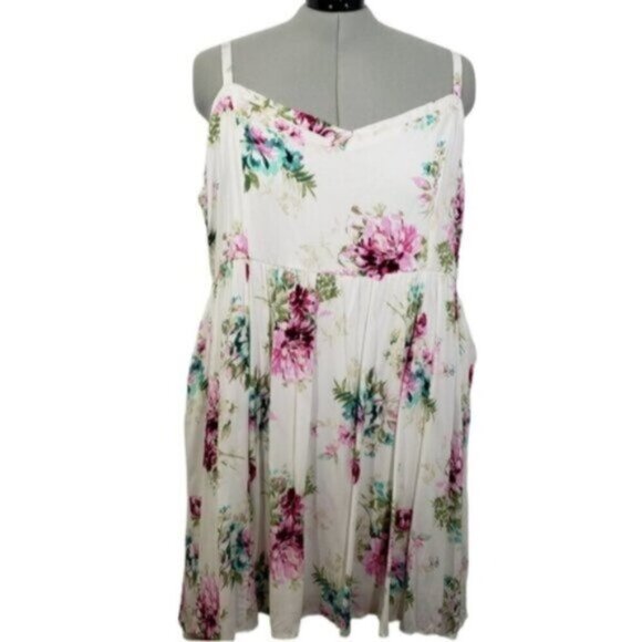 New Torrid Floral Skater Hi Low Dress Size 5X Summer Casual Date - Picture 2 of 16